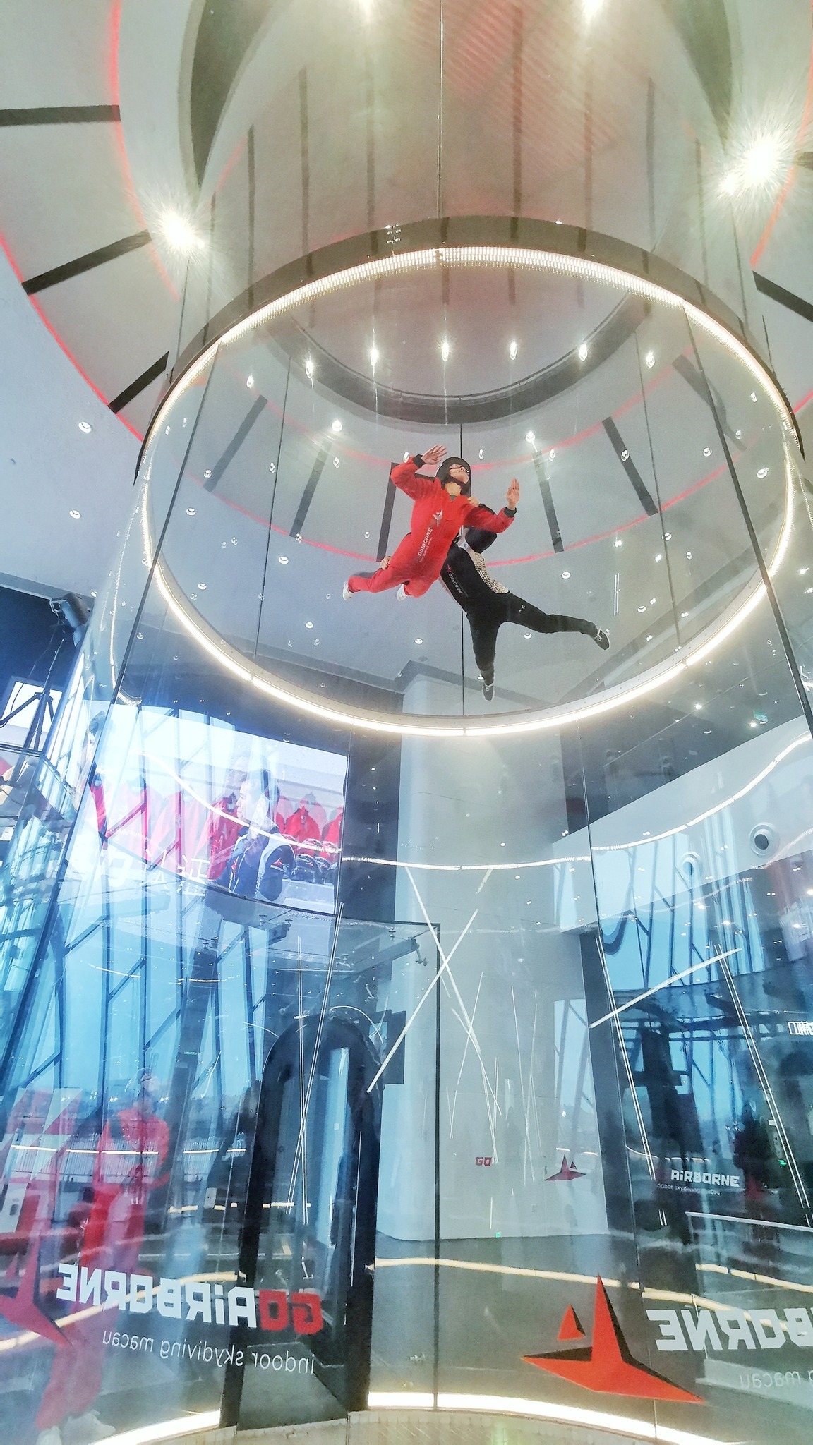 讓初學者或是職業跳傘運動員都能體驗和享受跳傘飛行