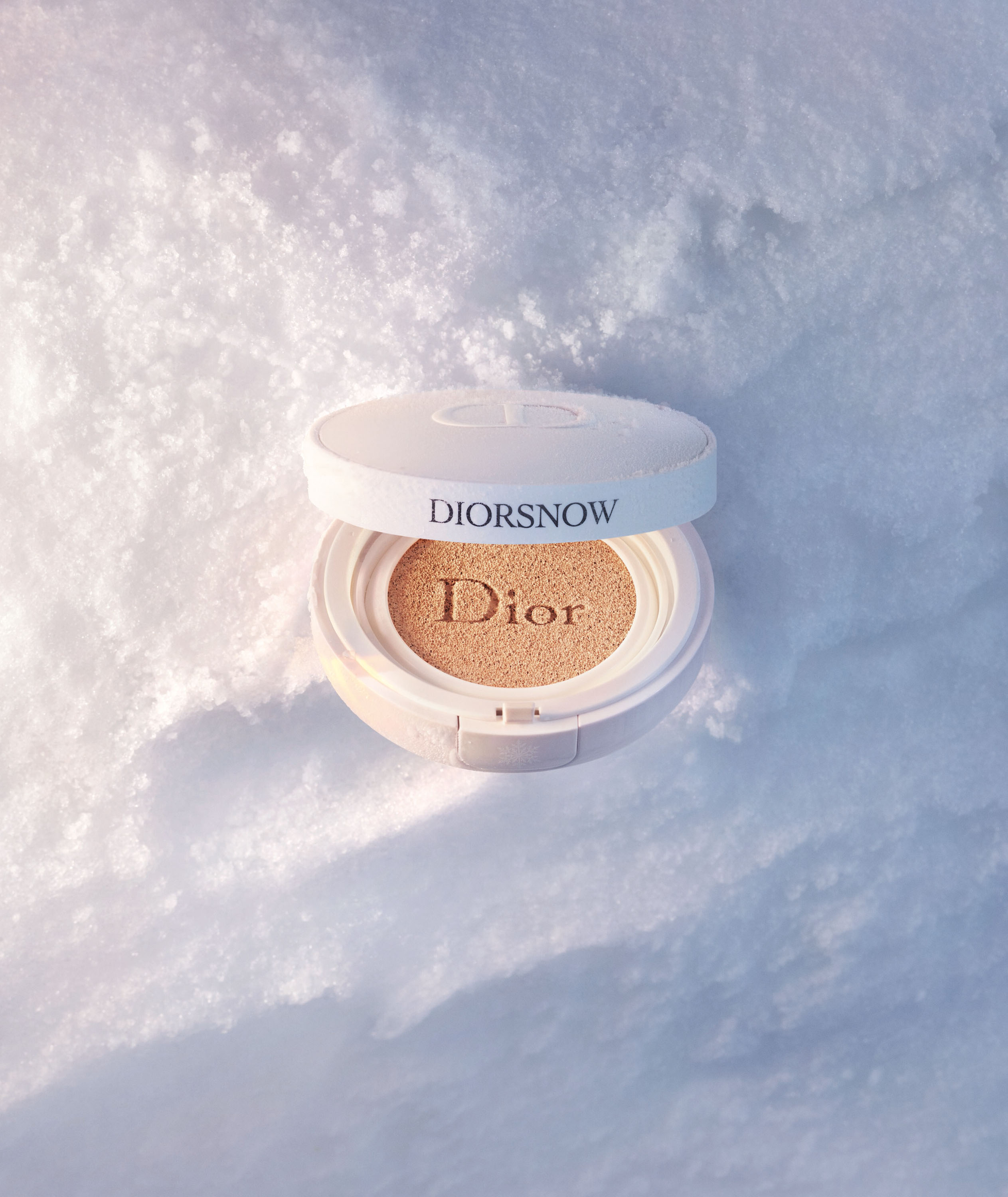 Dior 雪凝亮白煥采修護氣墊粉底 SPF50 PA+++ $600/2x15g