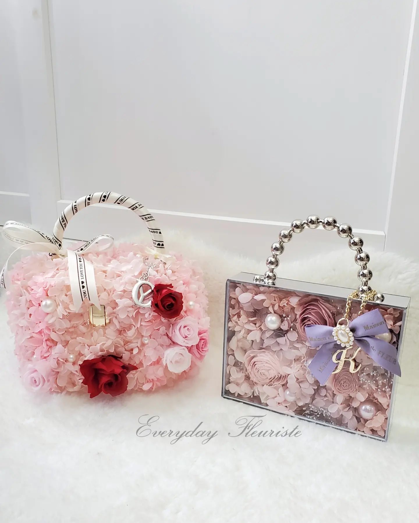 Everyday Fleuriste推出的迷你手袋禮盒及迷你手袋造型花。