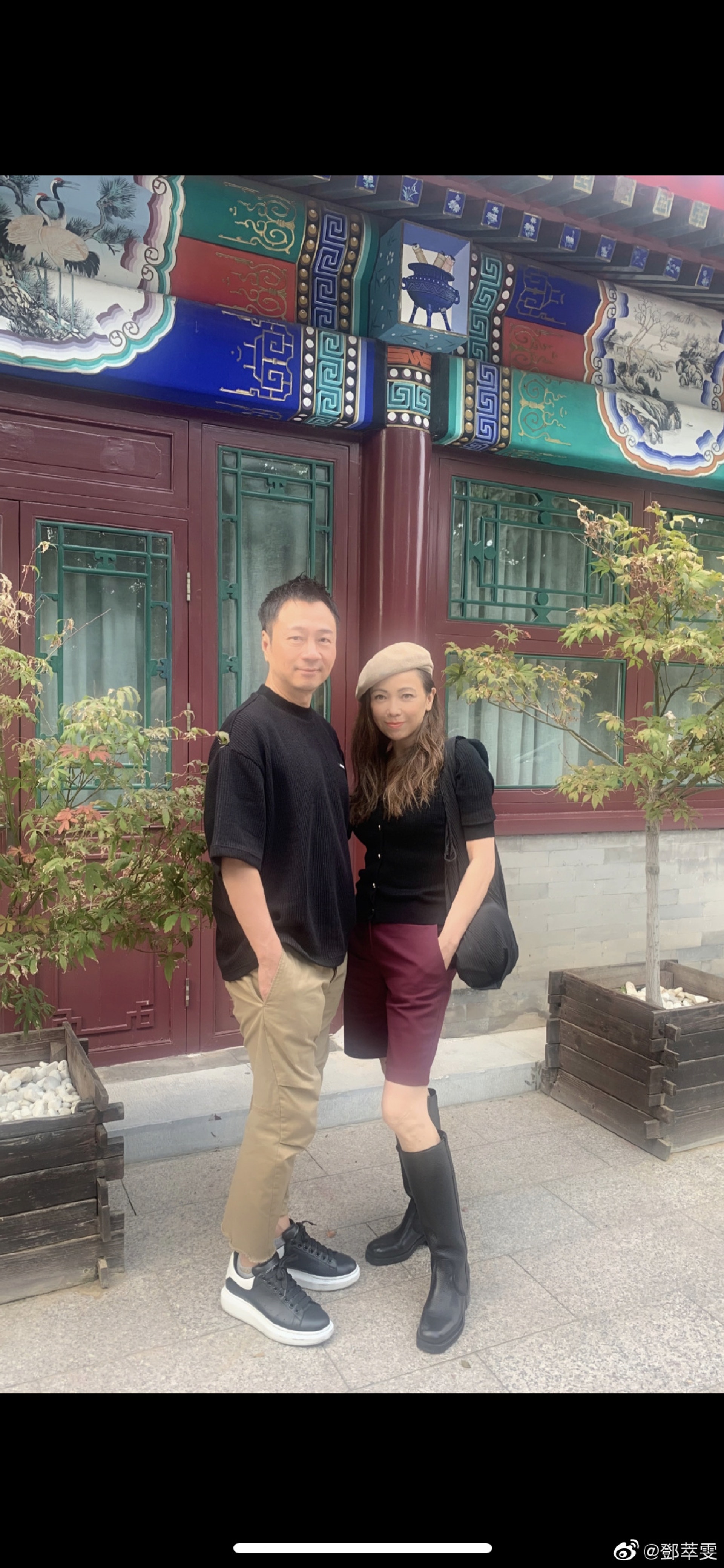 黎耀祥曾公開表示鄧萃雯是自己的貴人。