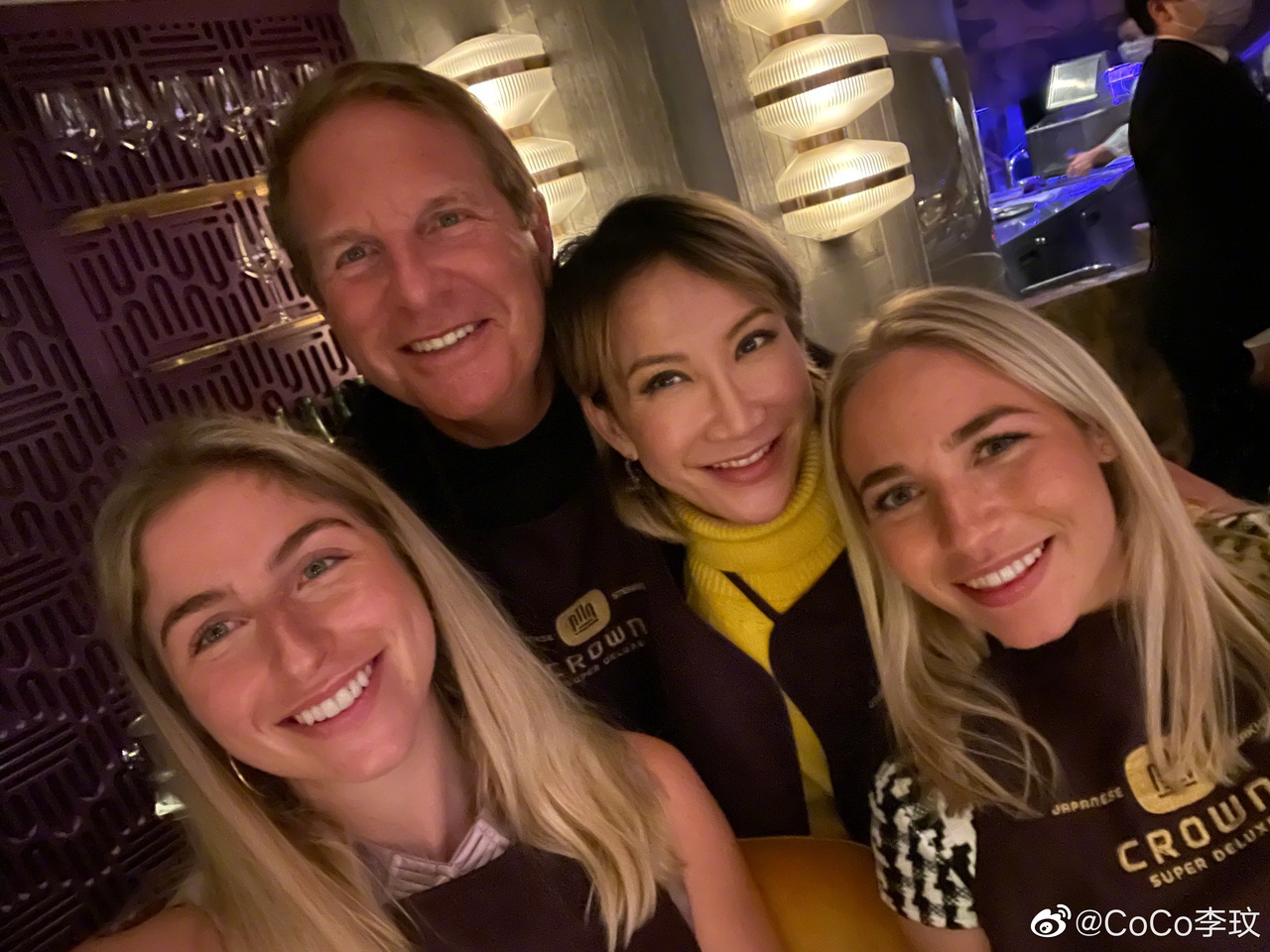 所以兩名繼女選擇撐父親的背後原因則是對於她們而言李玟是導致父母婚姻破裂的關鍵。