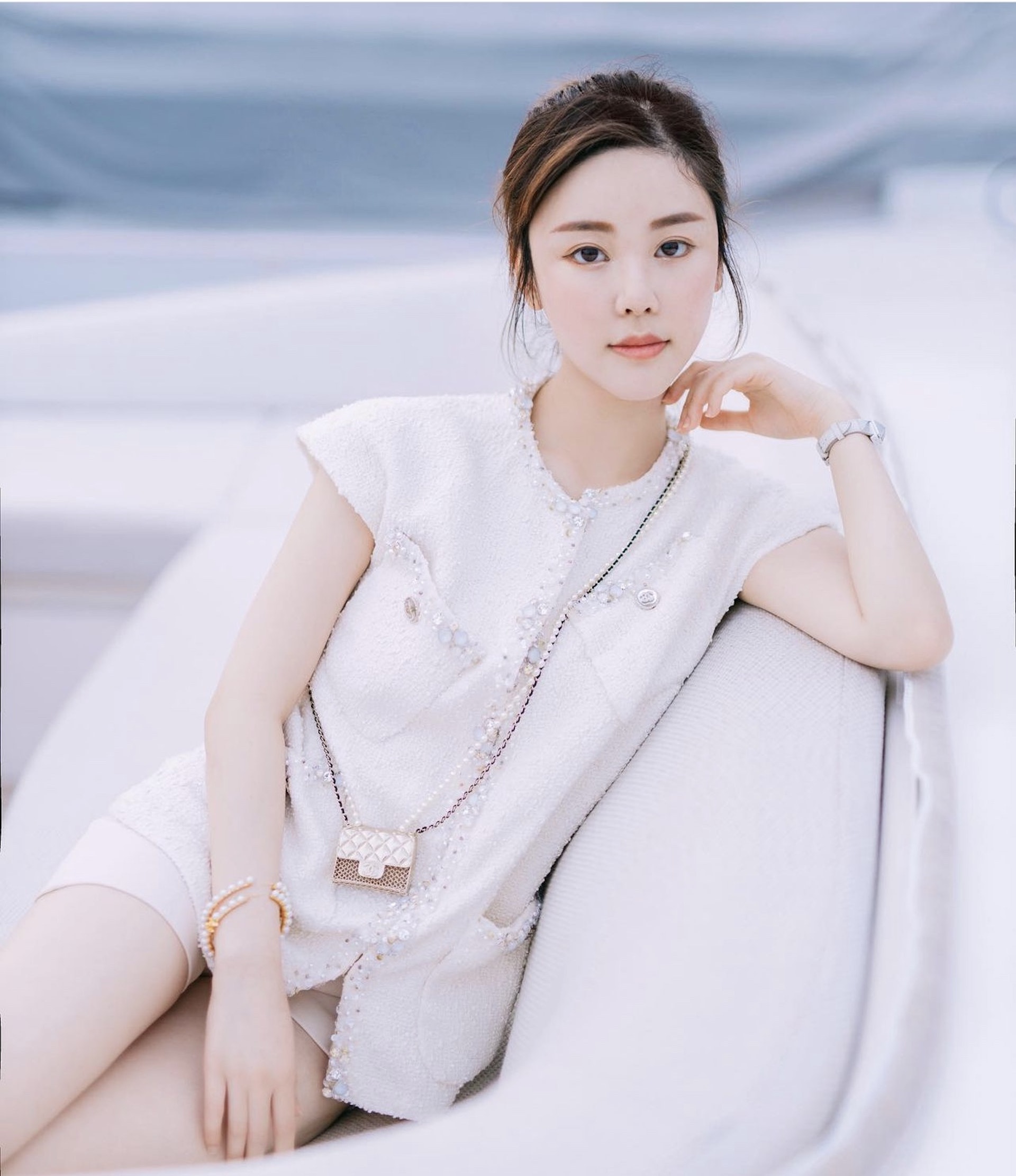 譚仔太子爺Chris的28歲老婆蔡天鳳昨日(24日)離世,事件震驚全城。
