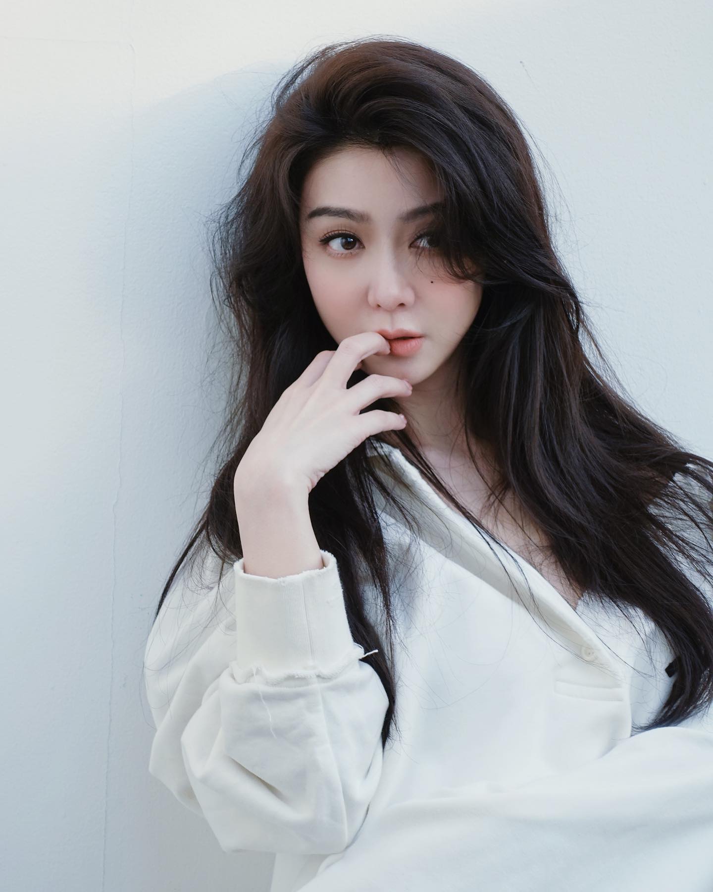 薛凱琪近年屢陷「變臉」爭議。