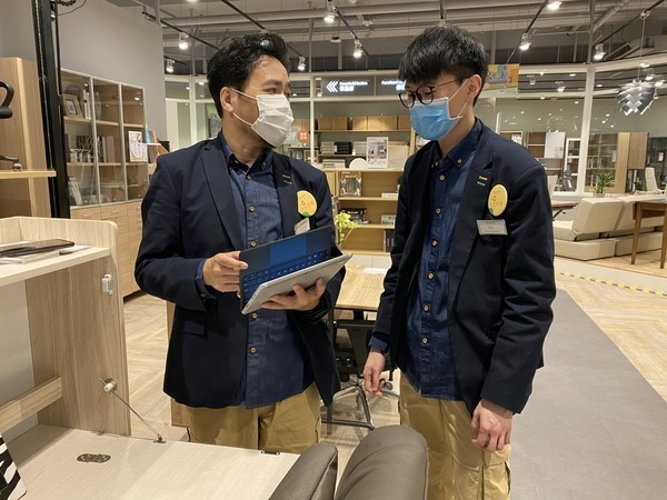 古明華出院3個星期就立即為ViuTV節目《中佬唔易做》開工，相當搏命！