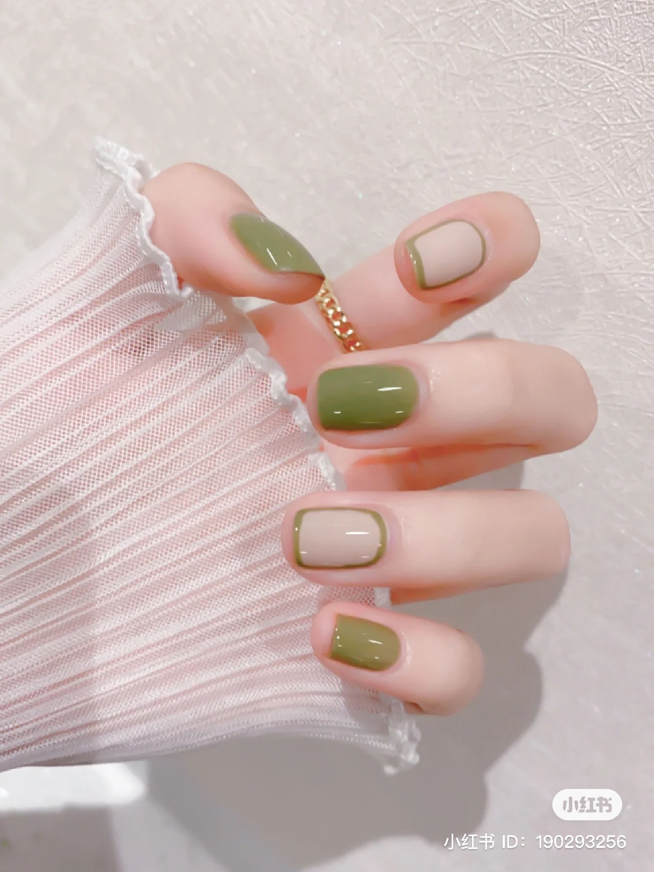 2023春夏美甲:牛油果綠