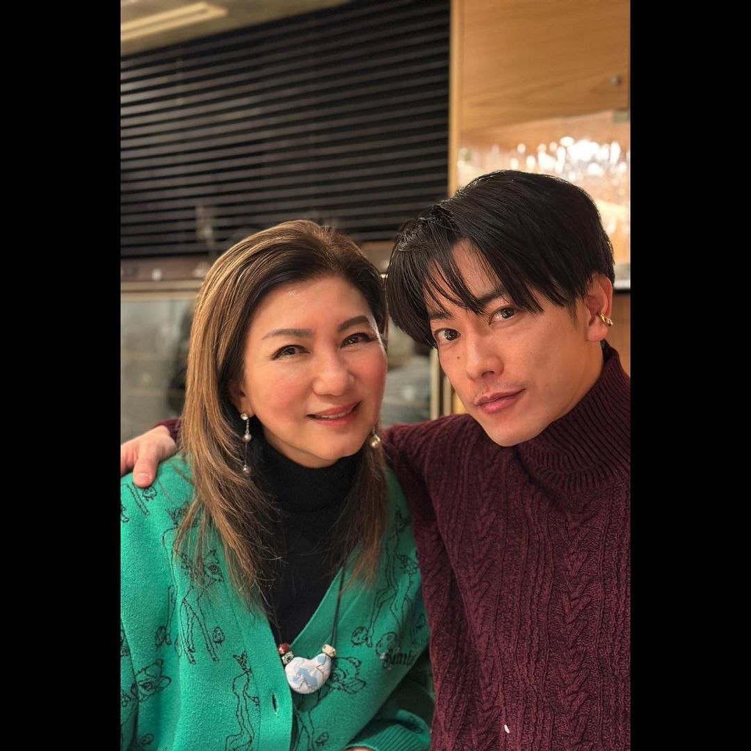 樂易玲與佐藤健合照