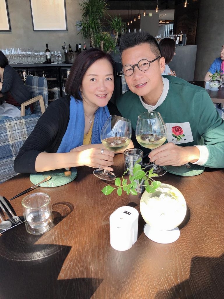 鄭子誠與太太結婚多年關係穩定,但愛情路上總會遇過風浪