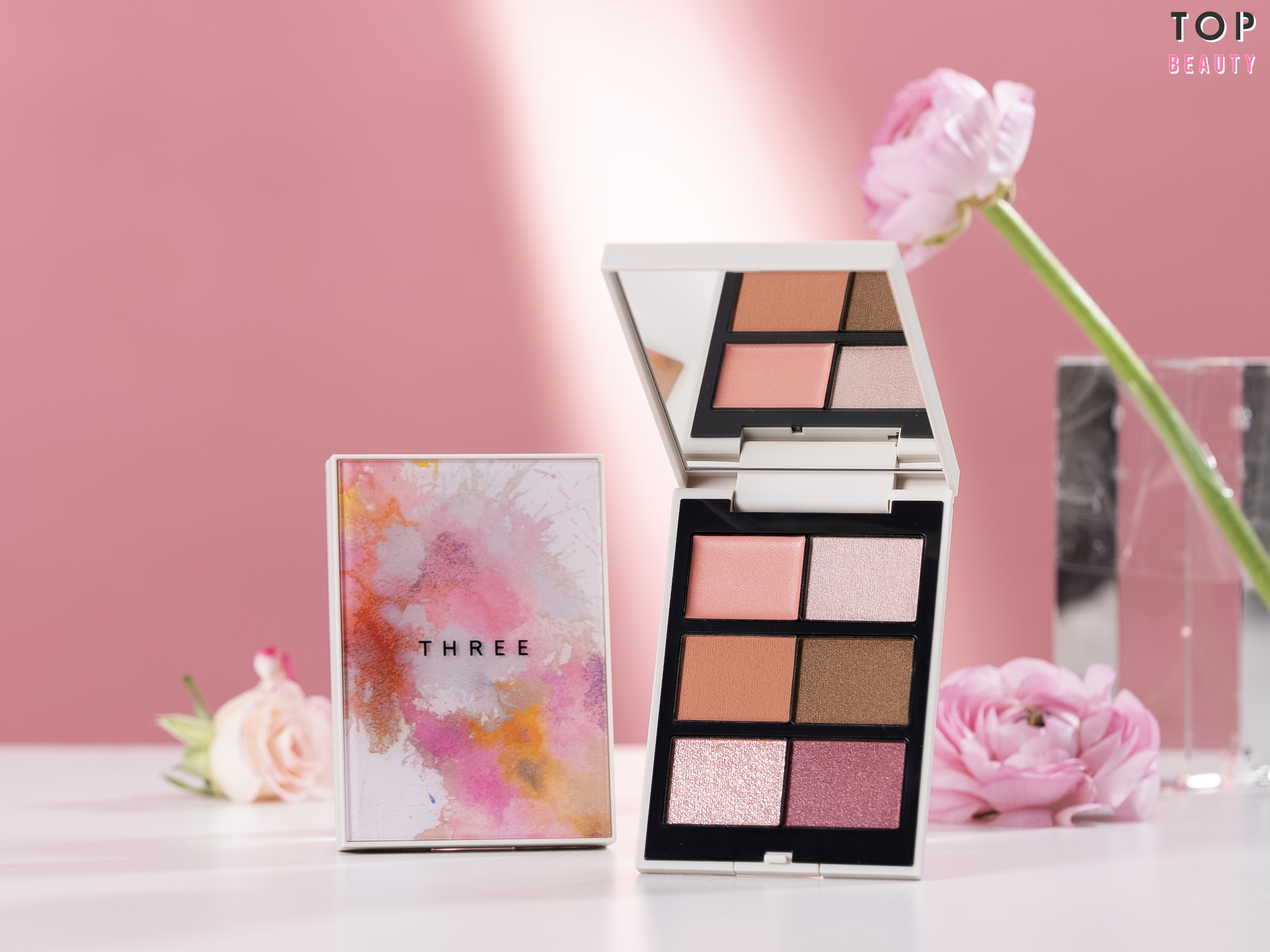 THREE 漫漫舞櫻眼采盒 $625