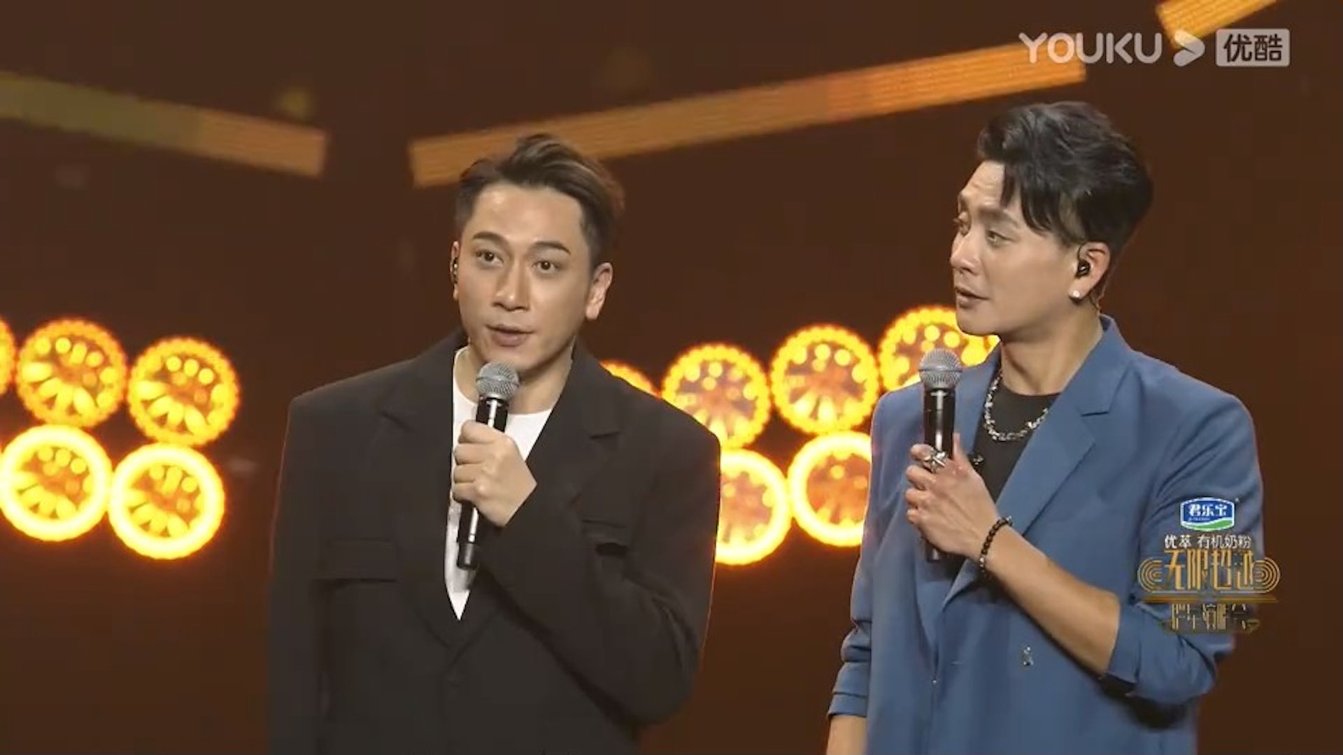 黃宗澤同吳卓羲在演唱會上的互動環節,被主持人問到有沒有談戀愛,吳卓羲立刻大爆黃宗澤有拖拍!