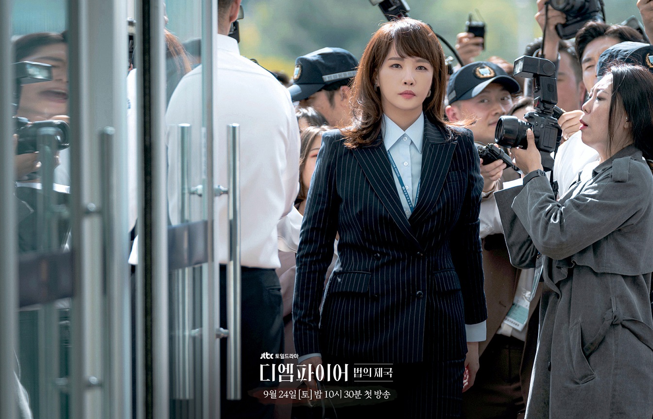 《假面的女王》