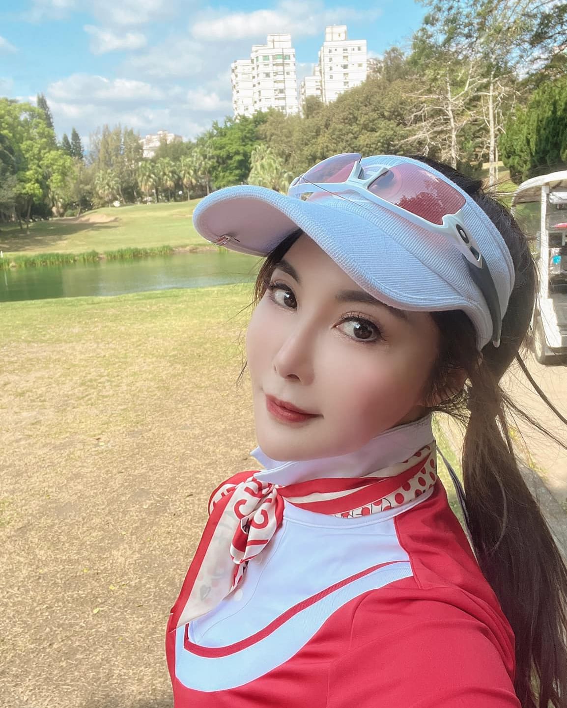 昔日動作女星楊麗菁，當年憑《皇家師姐》系列人氣急升，更被封為「楊紫瓊接班人」。