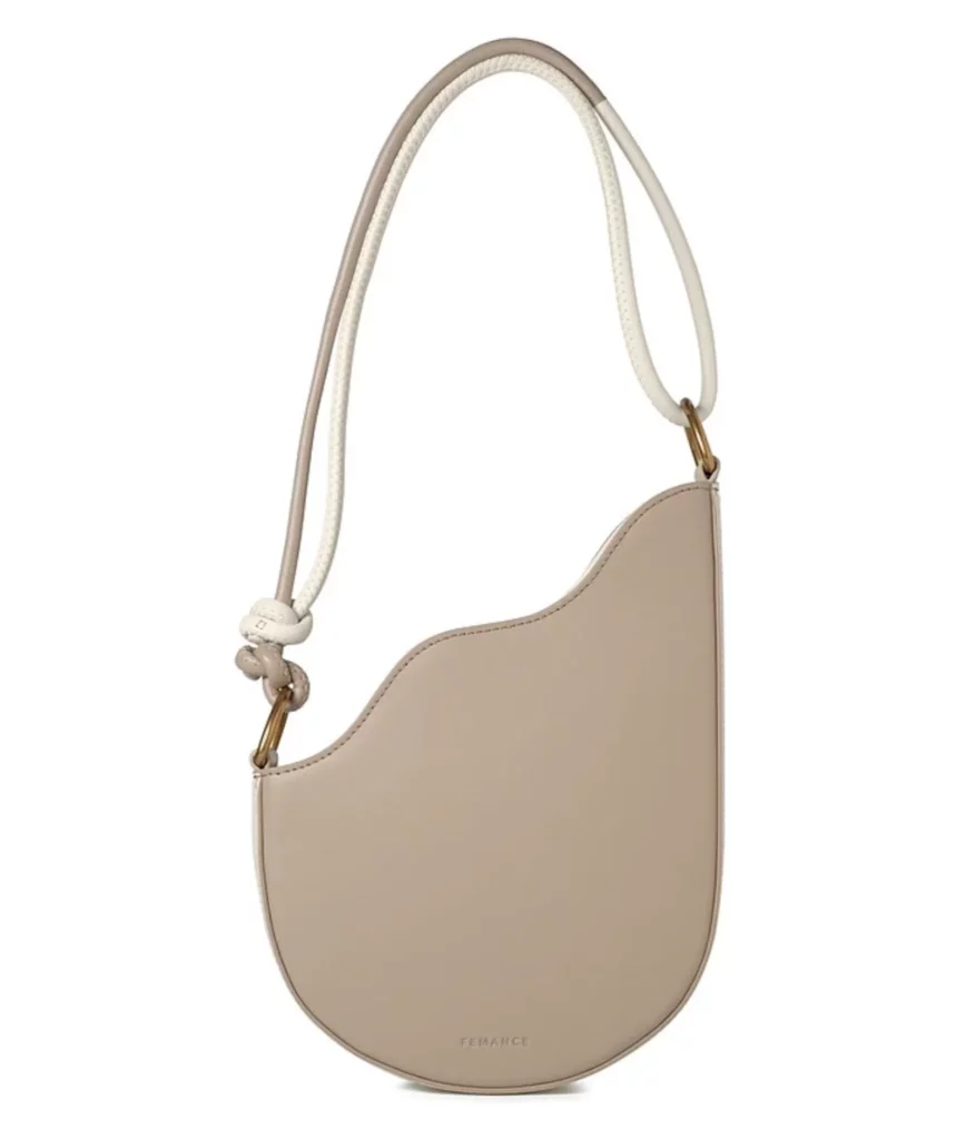 Femance是有兩位香港女生創立的小眾品牌,Calla是品牌中的人氣爆款!