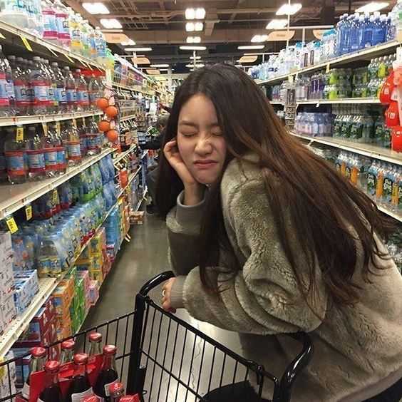 先寫下你需要買的物品及數量，有助避免買得太多及買了不是真正需要的物品。