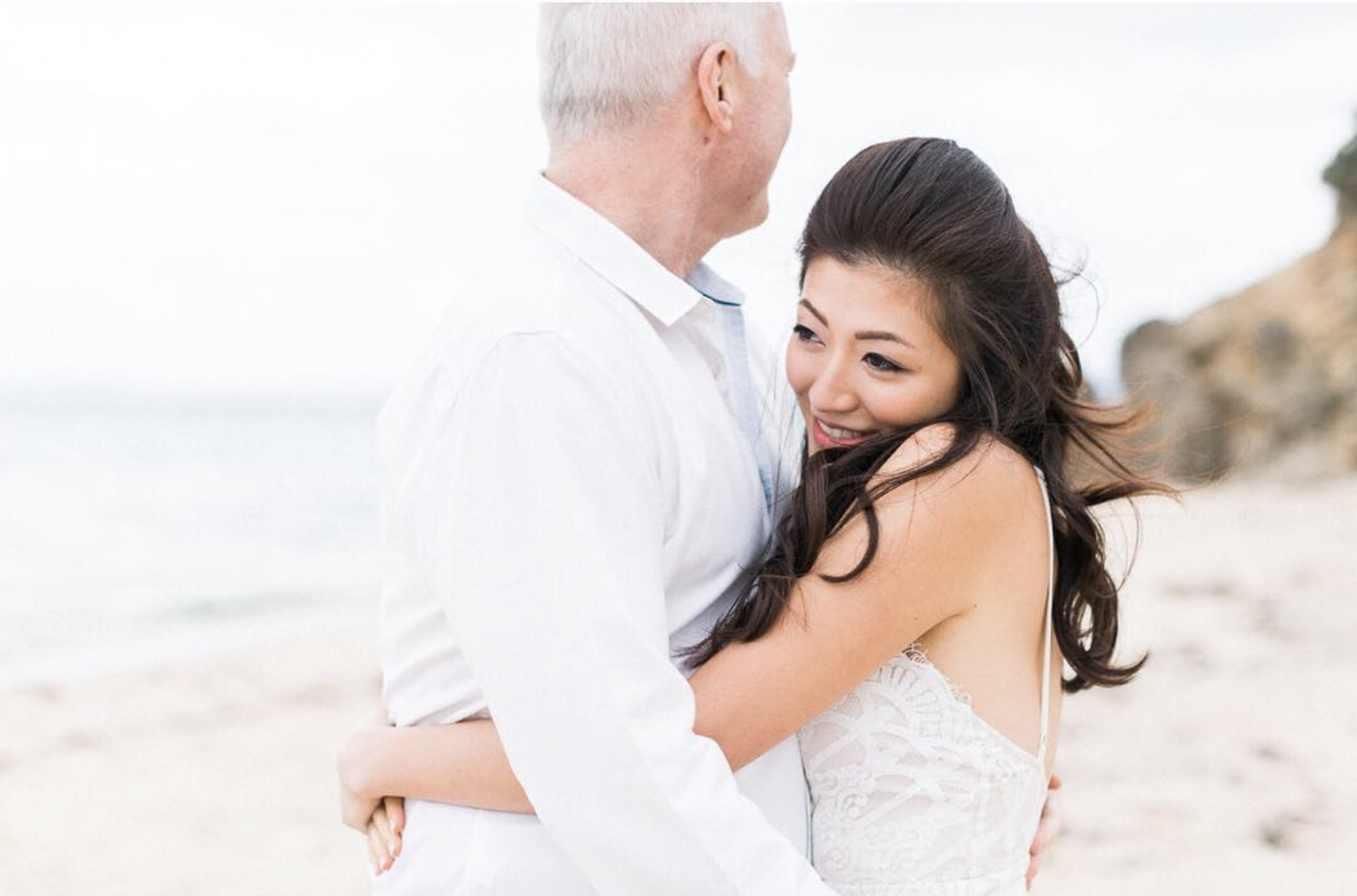 李姿敏在29歲時與澳洲籍練馬師賀賢在澳洲結婚