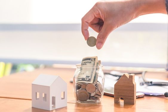 提早規劃行程可以讓你省下不少錢，從機票、住宿、交通到飲食都要比較價錢。