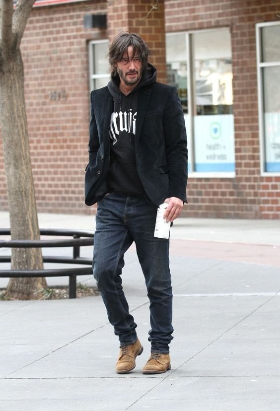 奇洛李維斯破碎家庭成長