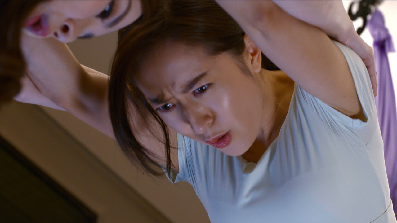 劇中唐詩詠因不滿哥哥林子善淪為劉佩玥的觀音兵,於是便處處爭鋒相對。