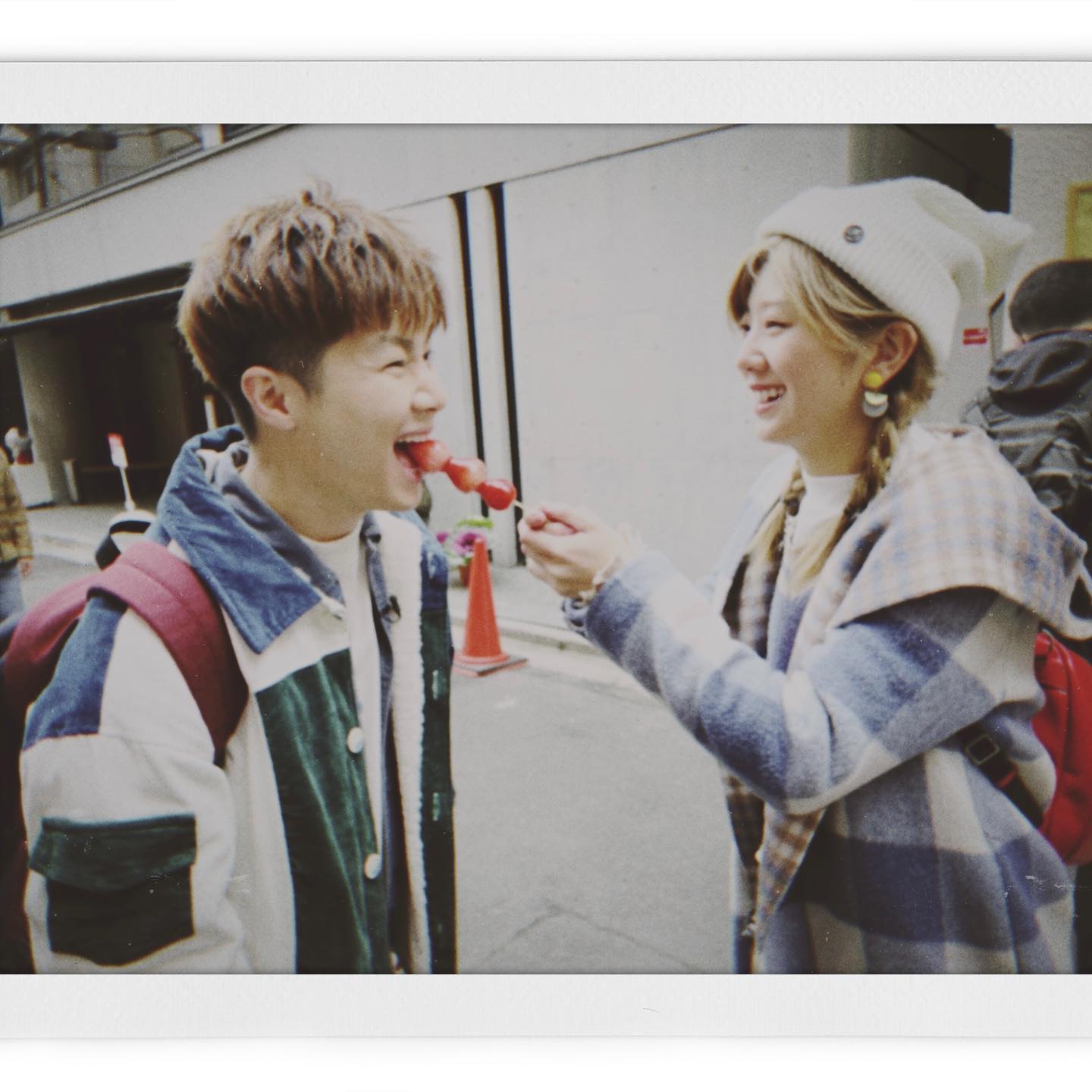 節目播出後，亦有大批網民湧入周奕瑋與陳嘉慧的社交平台留言指兩人互動甜蜜，簡直天作之合。