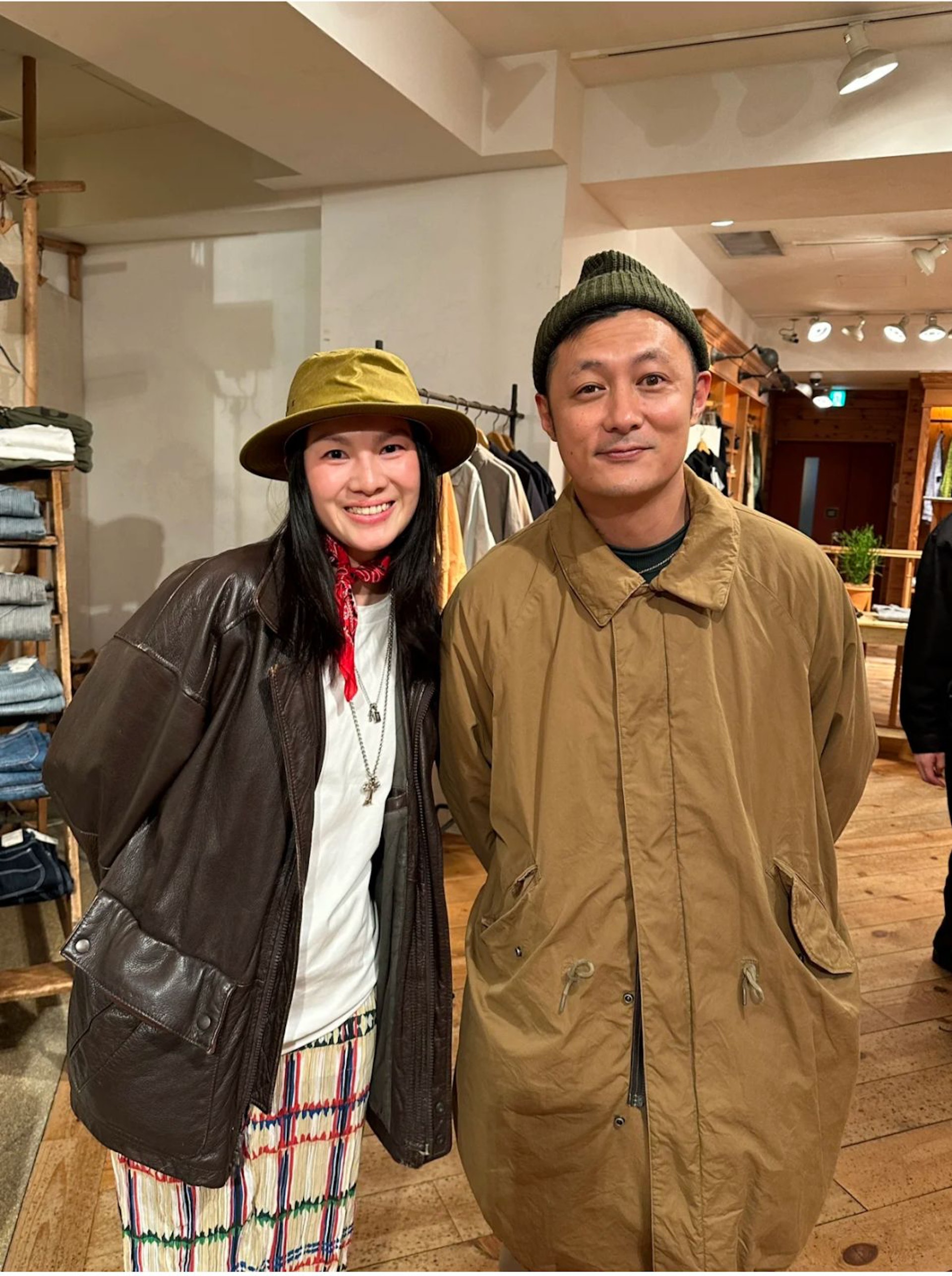 近日有網民在日本原宿偶遇余文樂。