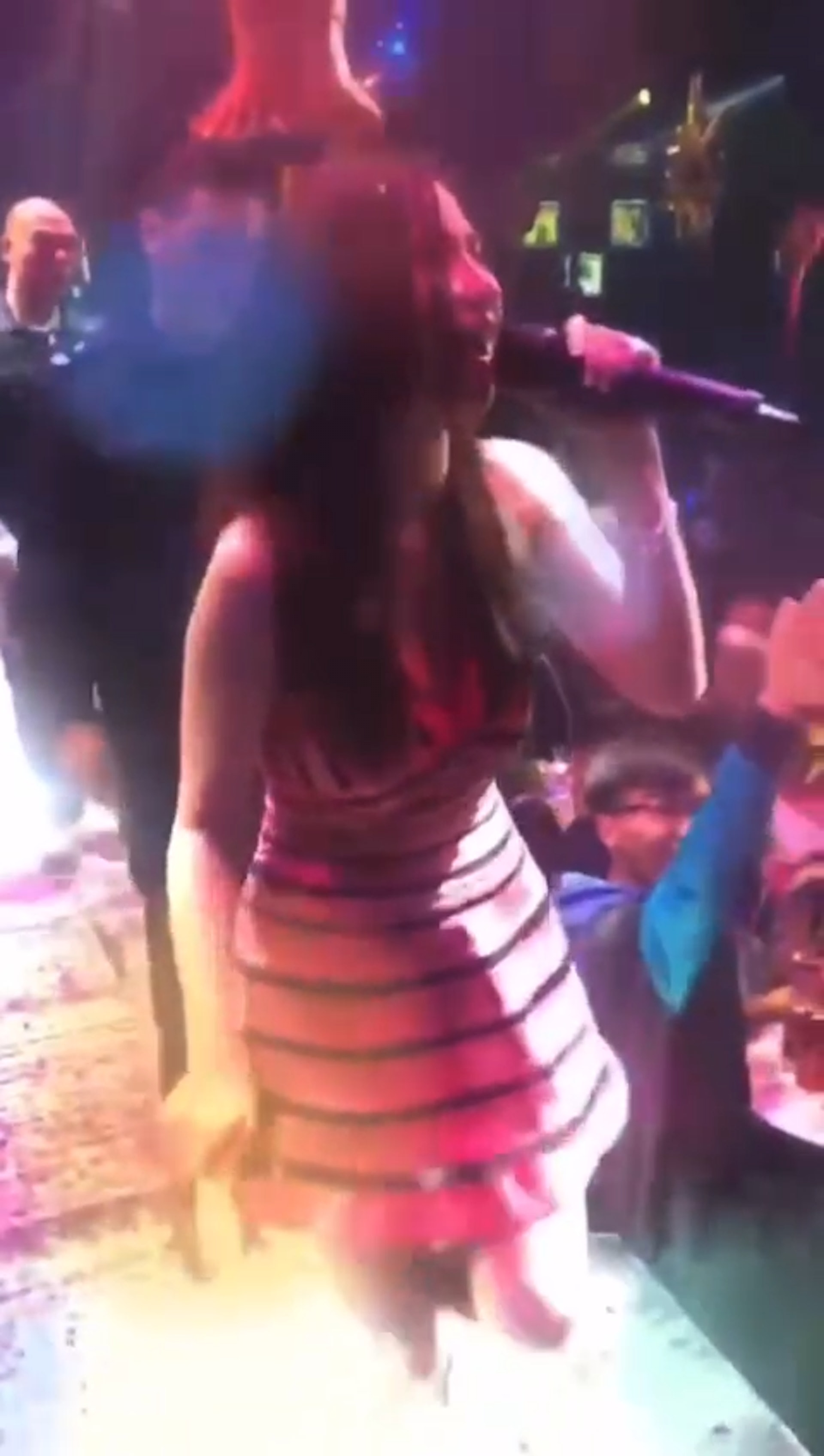 伍慧珊在內地夜場出騷。