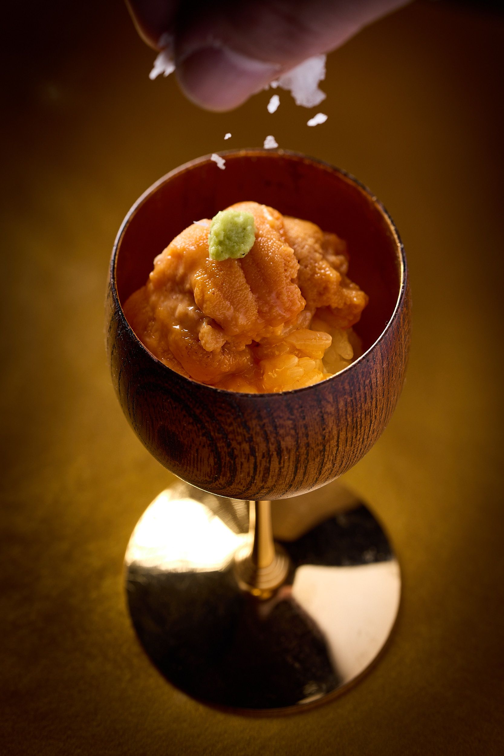 酒單方面「割烹 炑」的一系列精選清酒均由專業的駐店清酒侍酒師細意挑選，必定能為賓客推薦最佳的配餐清酒。