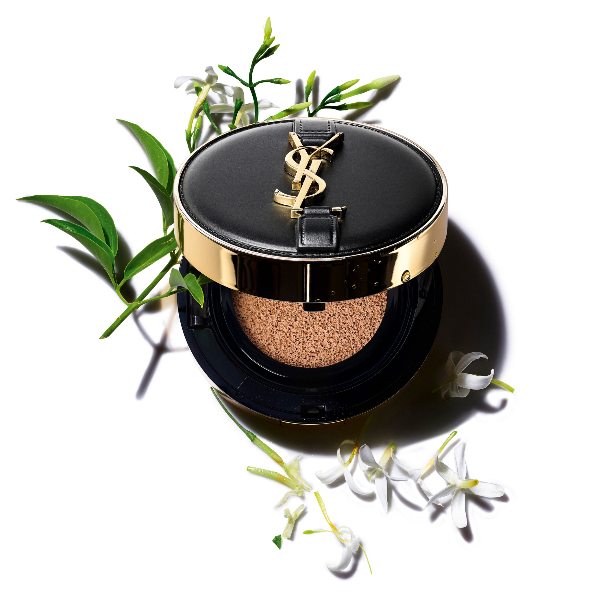 YSL Beauté昇級版輕透無重羽毛氣墊粉底