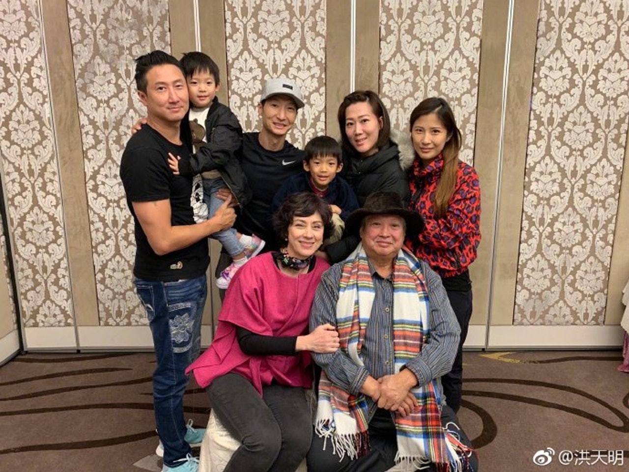 高麗虹對洪金寶的子女視如己出