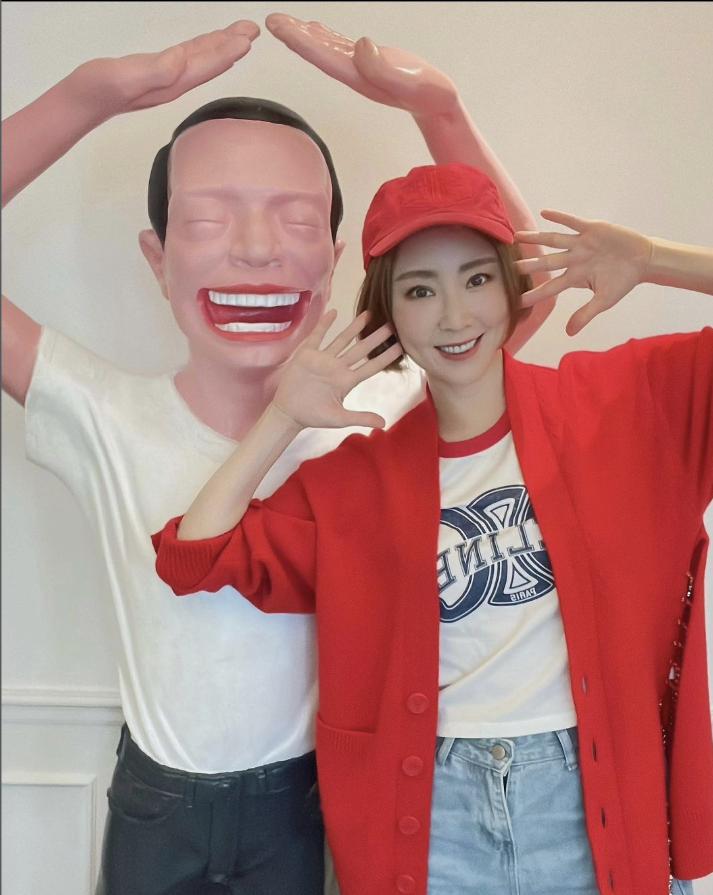 張玉珊於2016年把公司轉讓辭任行政總裁,後來專注於慈善,成立了慈善基金會。