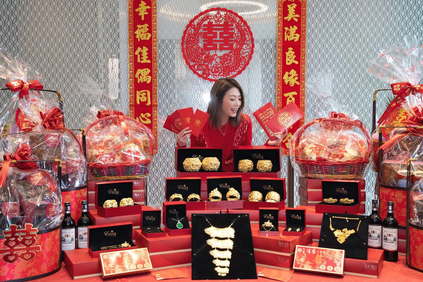 現代聘金則是給女方添購嫁妝所用，金額不限多寡。