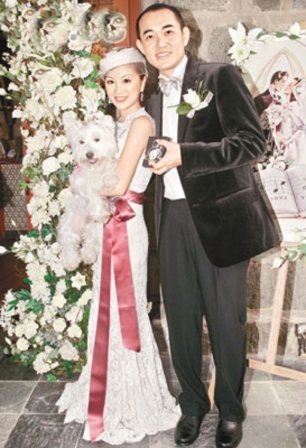 周國豐曾與利嘉兒有過一段婚姻。