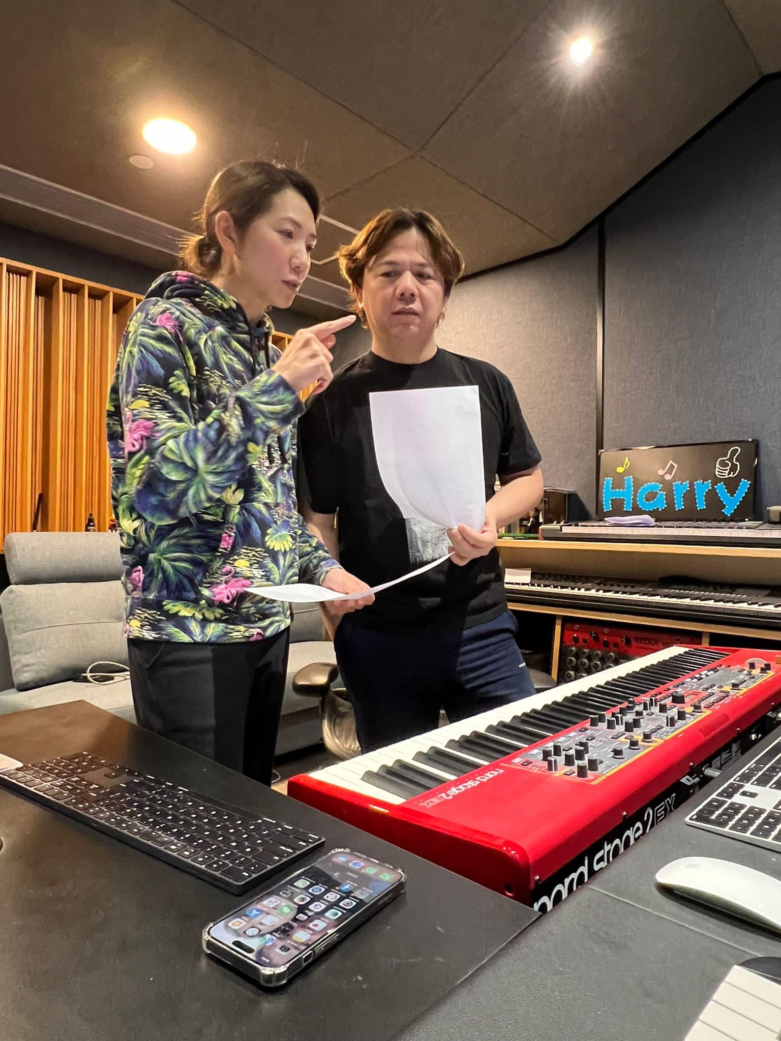 評審們之間互動的火花也成為節目《中年好聲音》其中一大亮點