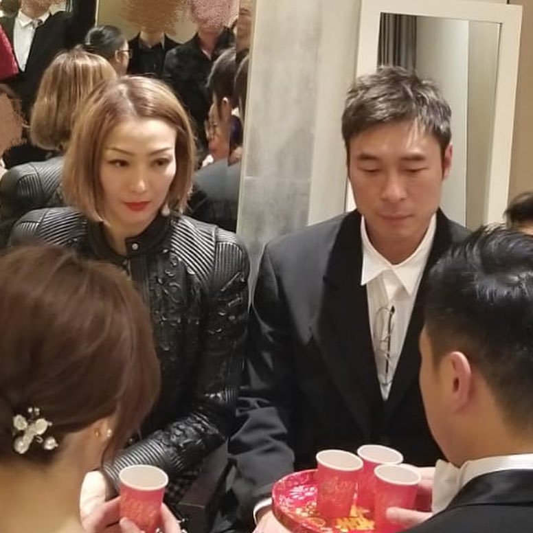 鄭秀文表示老公許志安一直在身邊支持她。