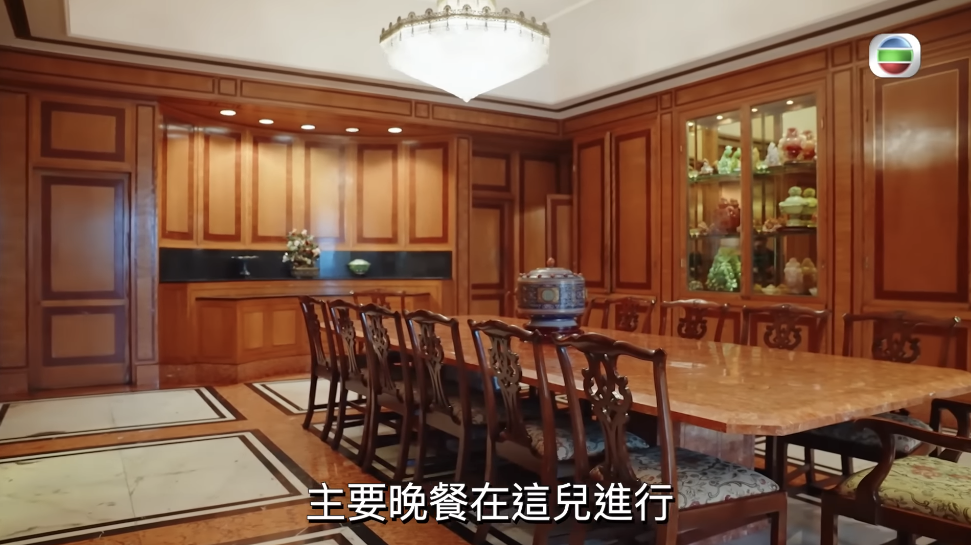 Shahan介紹大宅內不同房間