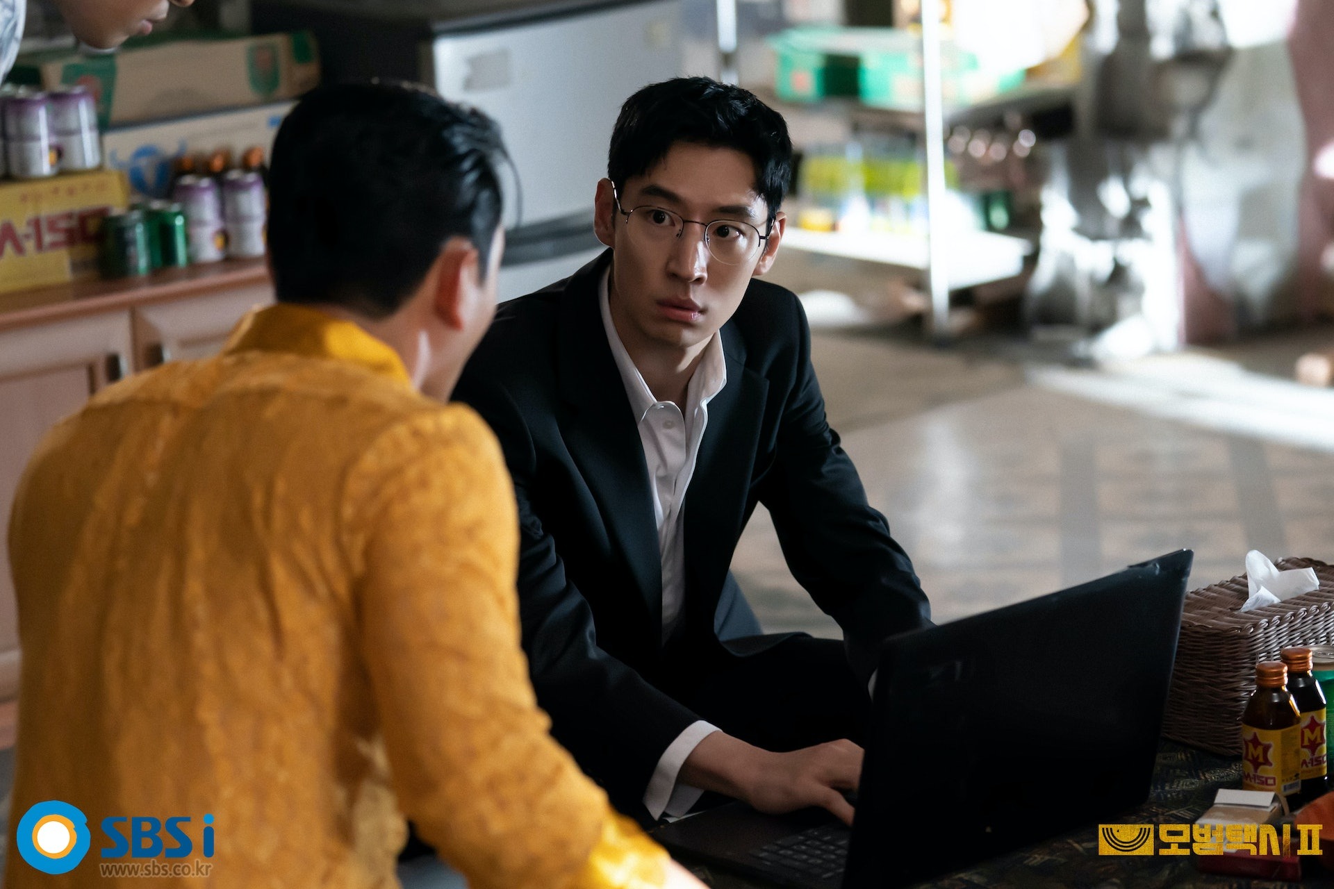 播出時間令不少網民都笑指時機配合得剛剛好,又大讚製作組十分大膽。