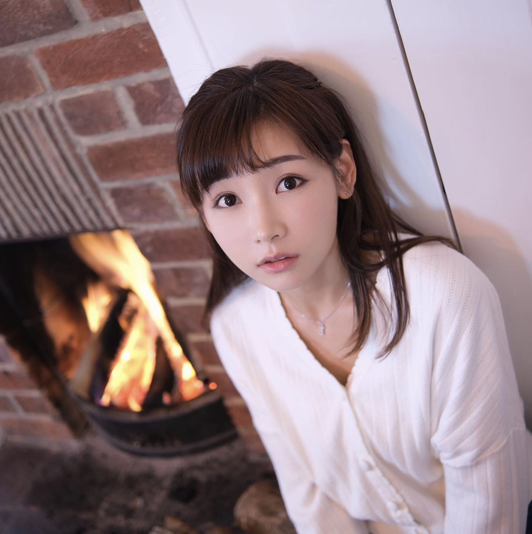 簡淑兒在2012年參加港姐而入行