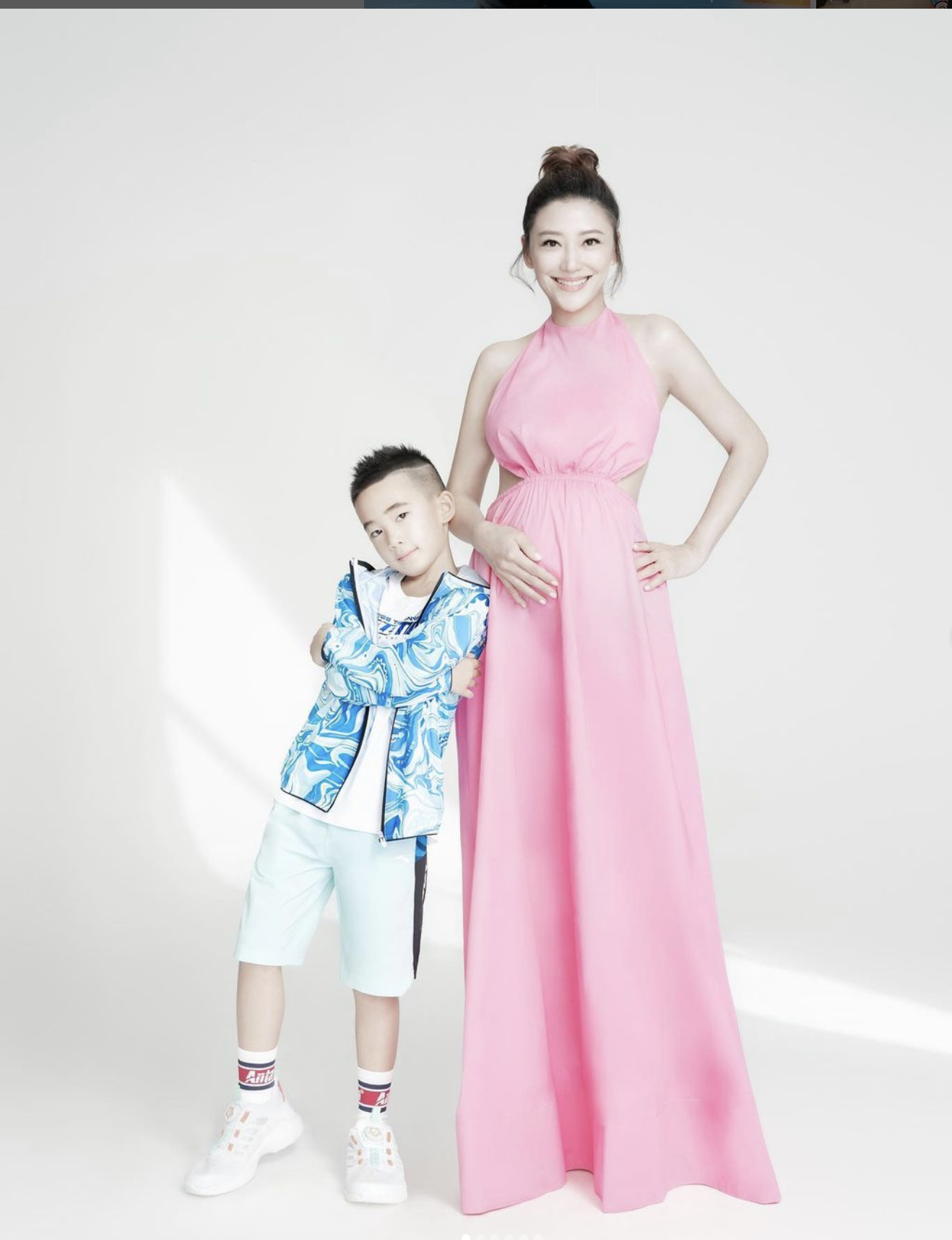 應采兒曾坦言希望Jasper將來可以入讀清華大學、北京大學或耶魯大學。