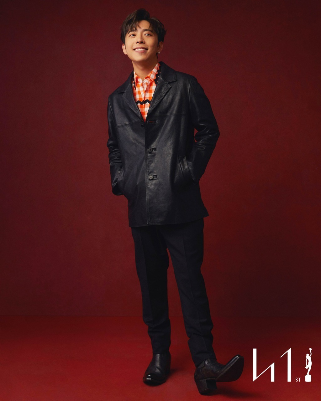 MIRROR成員呂爵安Edan憑電影《闔家辣》及《過時‧過節》入圍了「第41屆香港電影金像奬」角逐最佳新演員