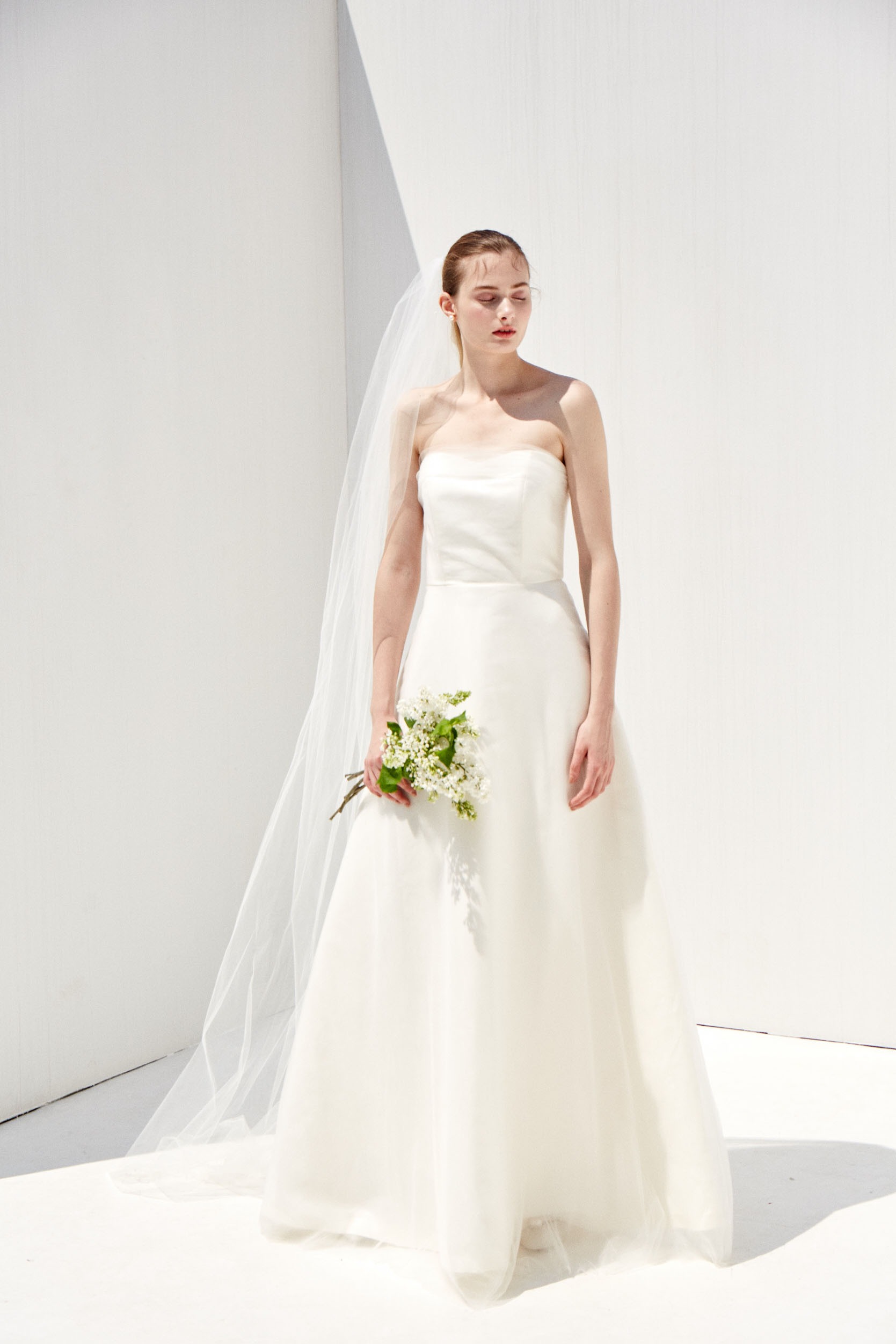 輕婚紗推介:Bride And You