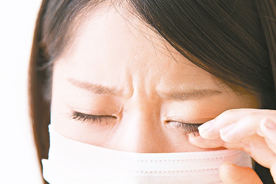 做美瞳線的副作用及風險：造成眼部感染