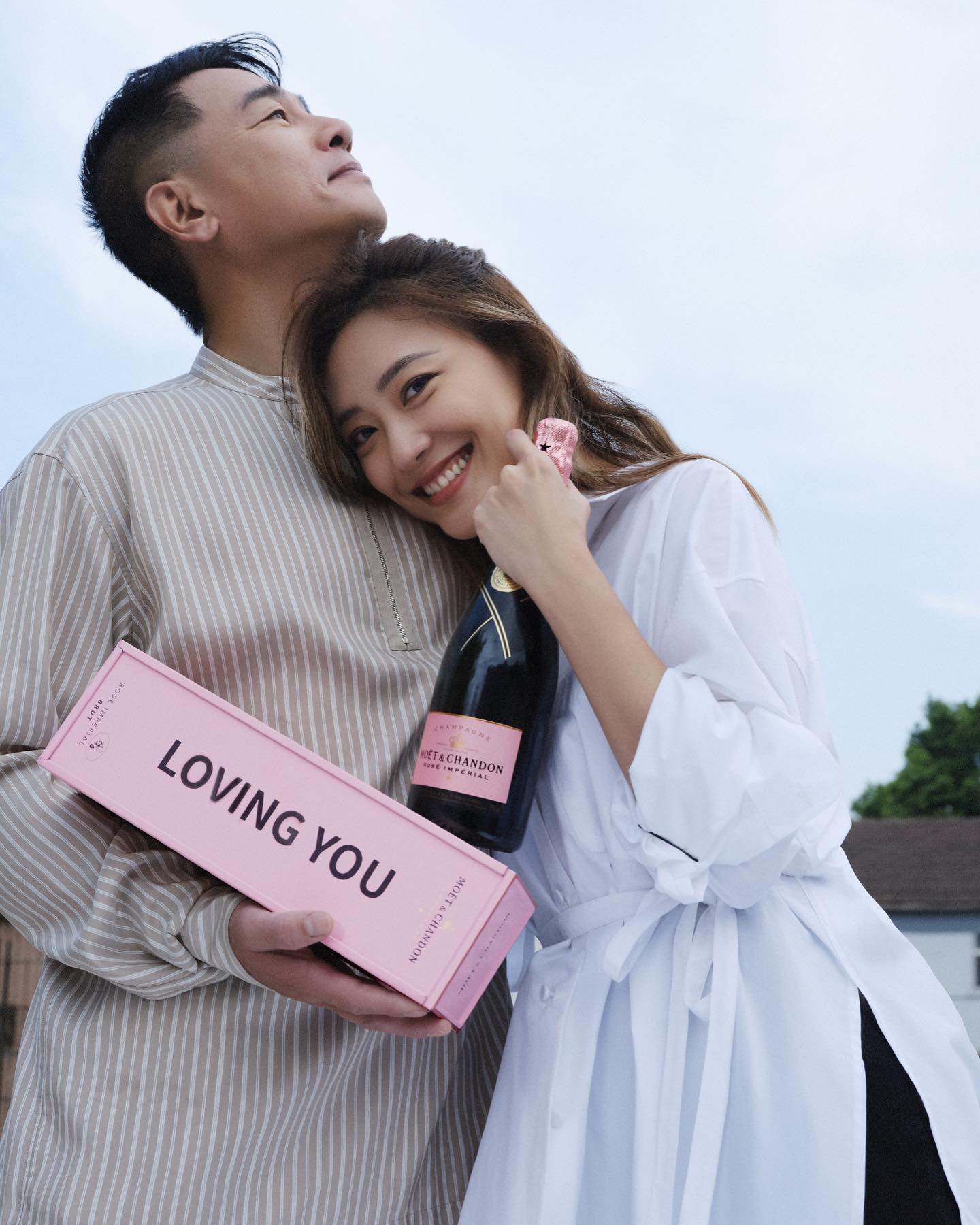 陳小春曾經分享過,太太應采兒很野蠻,小春講話大聲,應采兒比他更大聲。