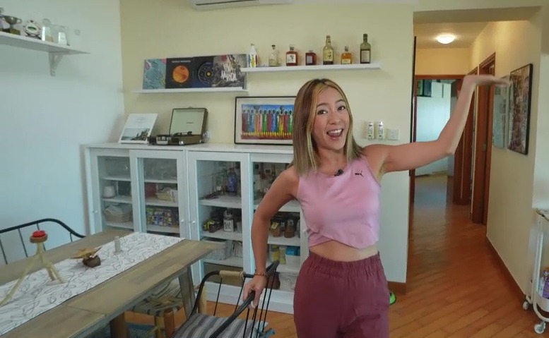 梁芷珮愈住愈大間，由700多呎的青衣單位搬到現在970呎的西九龍三房單位。