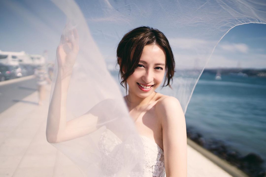 龔嘉欣理財法2/習慣把一半薪金儲起