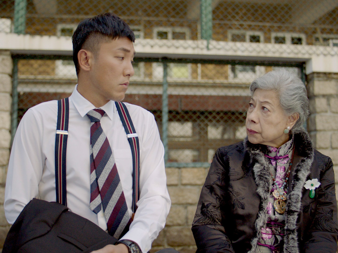 88歲的羅蘭飾演彭老太,是大雄(張頴康飾)的嫲嫲。
