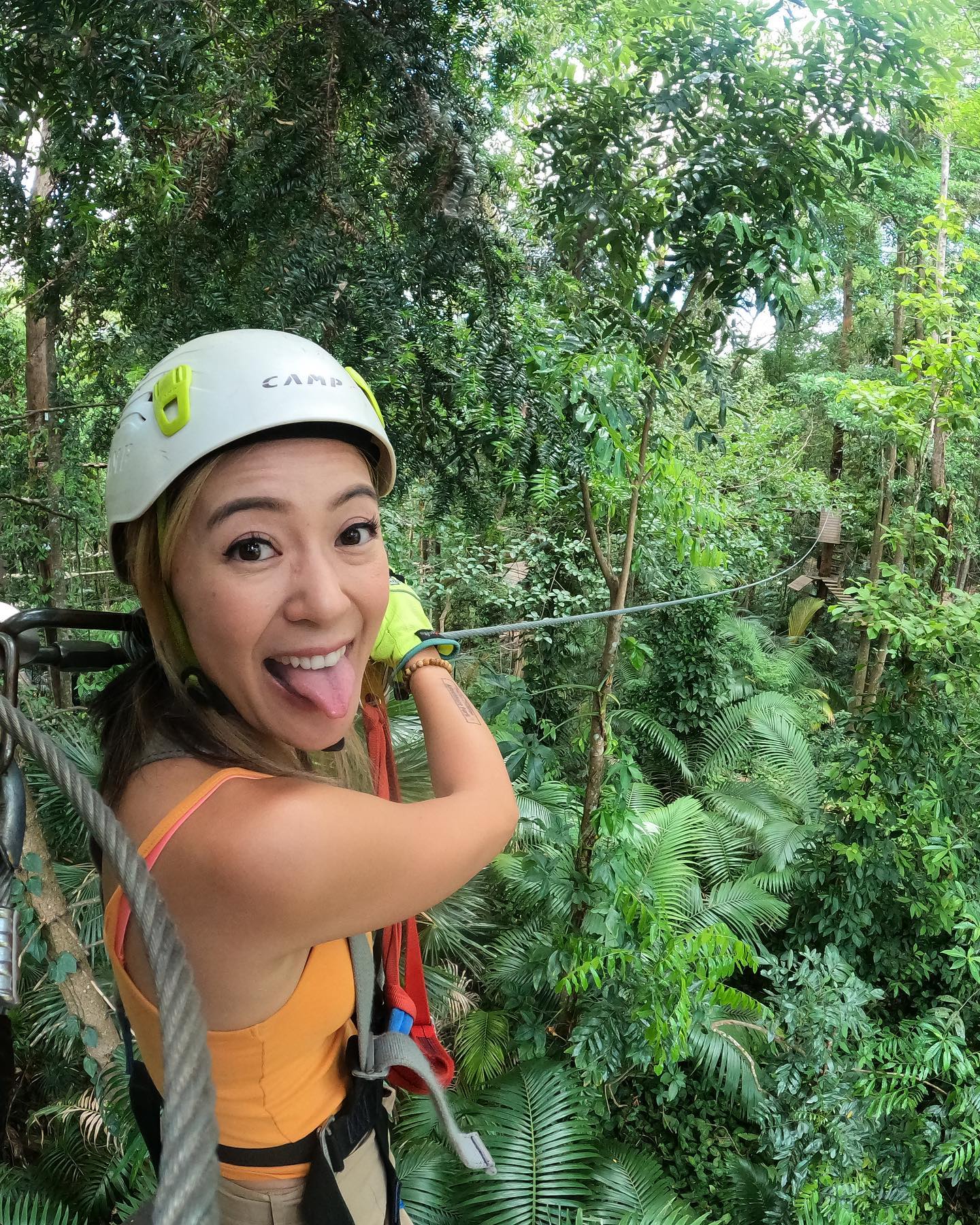 梁芷珮因主持《潮什麼》而成功建立「旅遊達人」形象。