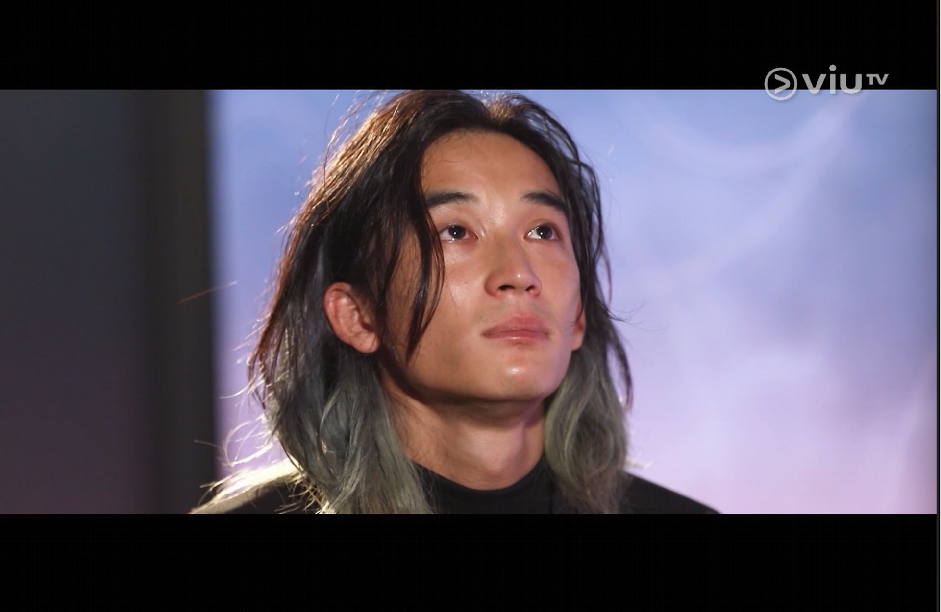 魏念恩透露自己11歲起就被送到不同的寄養家庭。