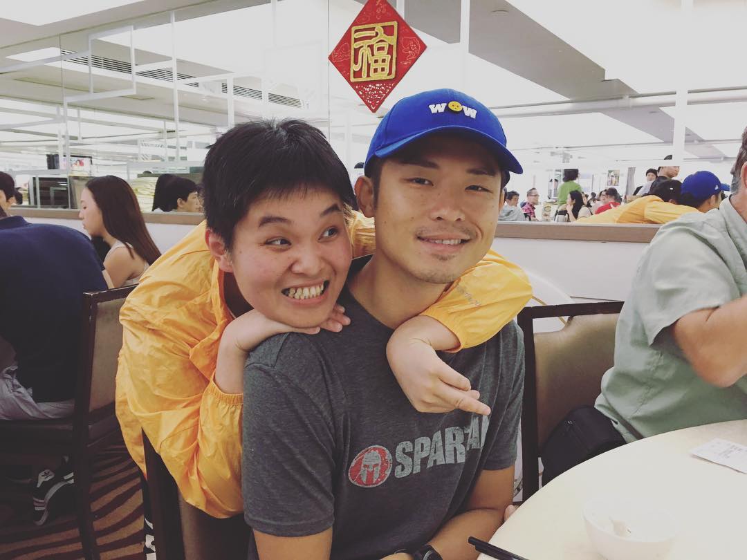 方紹聰從不覺家姐是負累