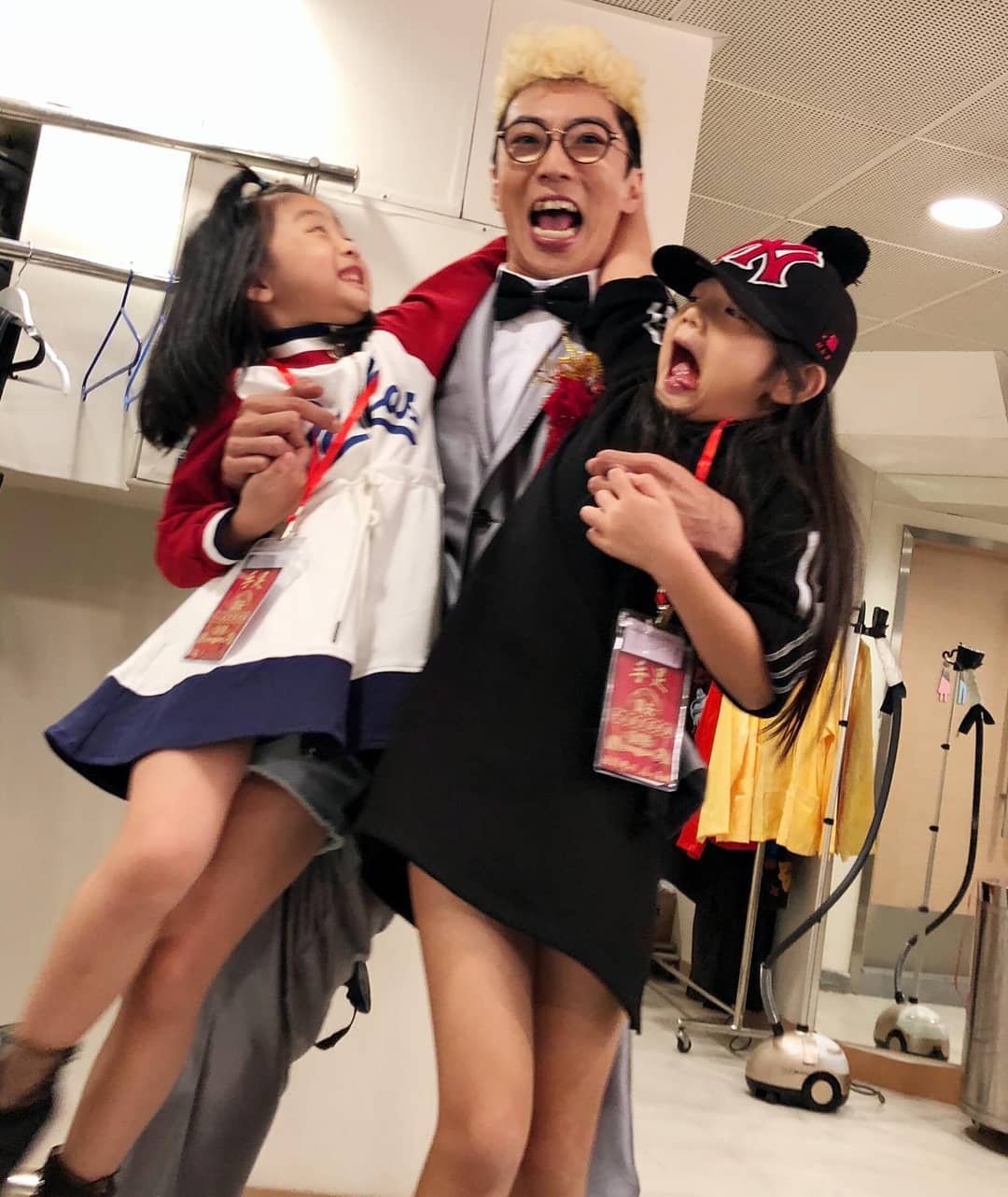 陸永與兩位囡囡合照