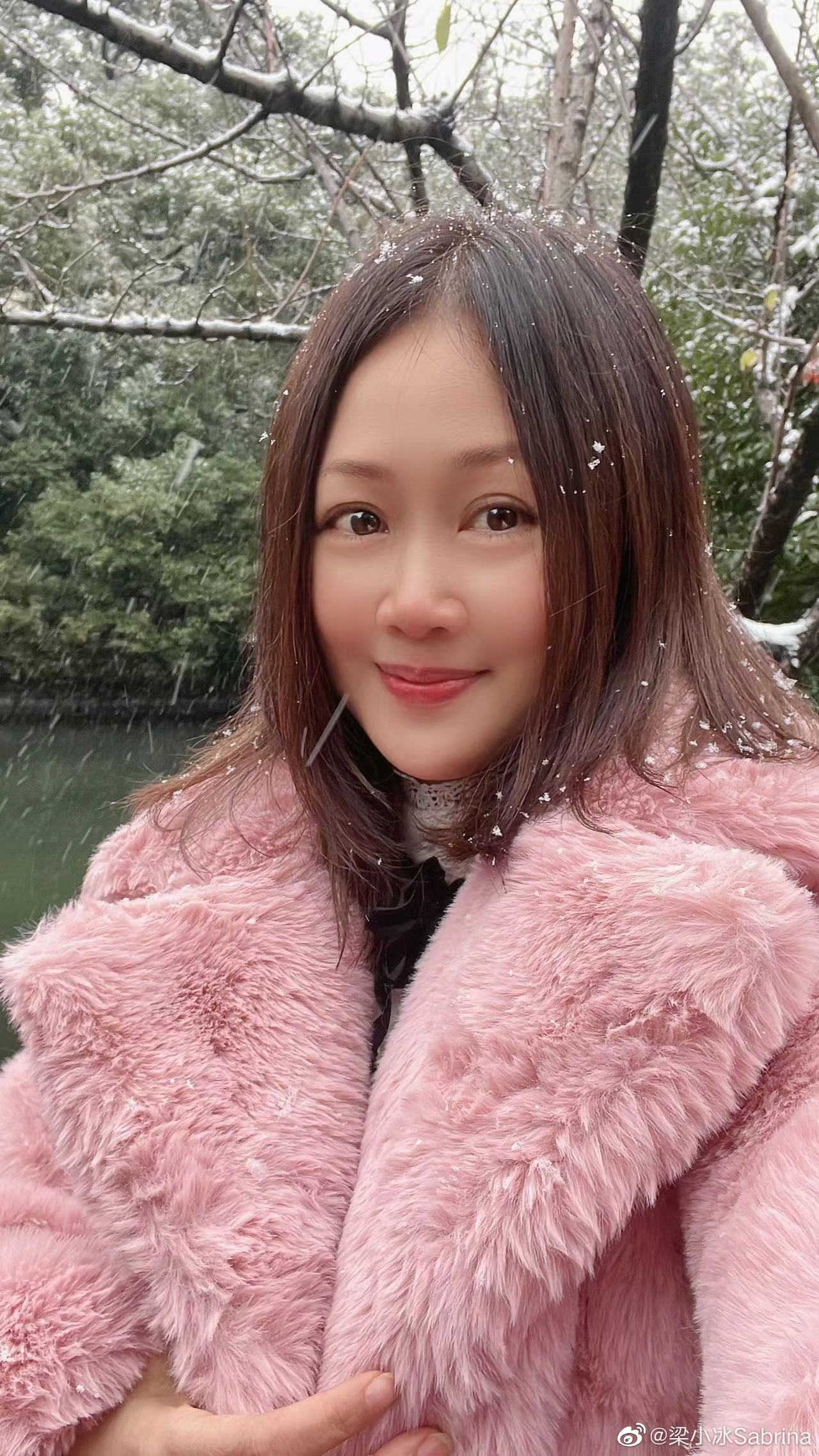 現年53歲的梁小冰已經算是Keep得很好了。