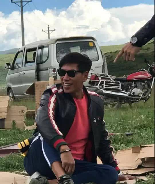 張耀揚做義工。