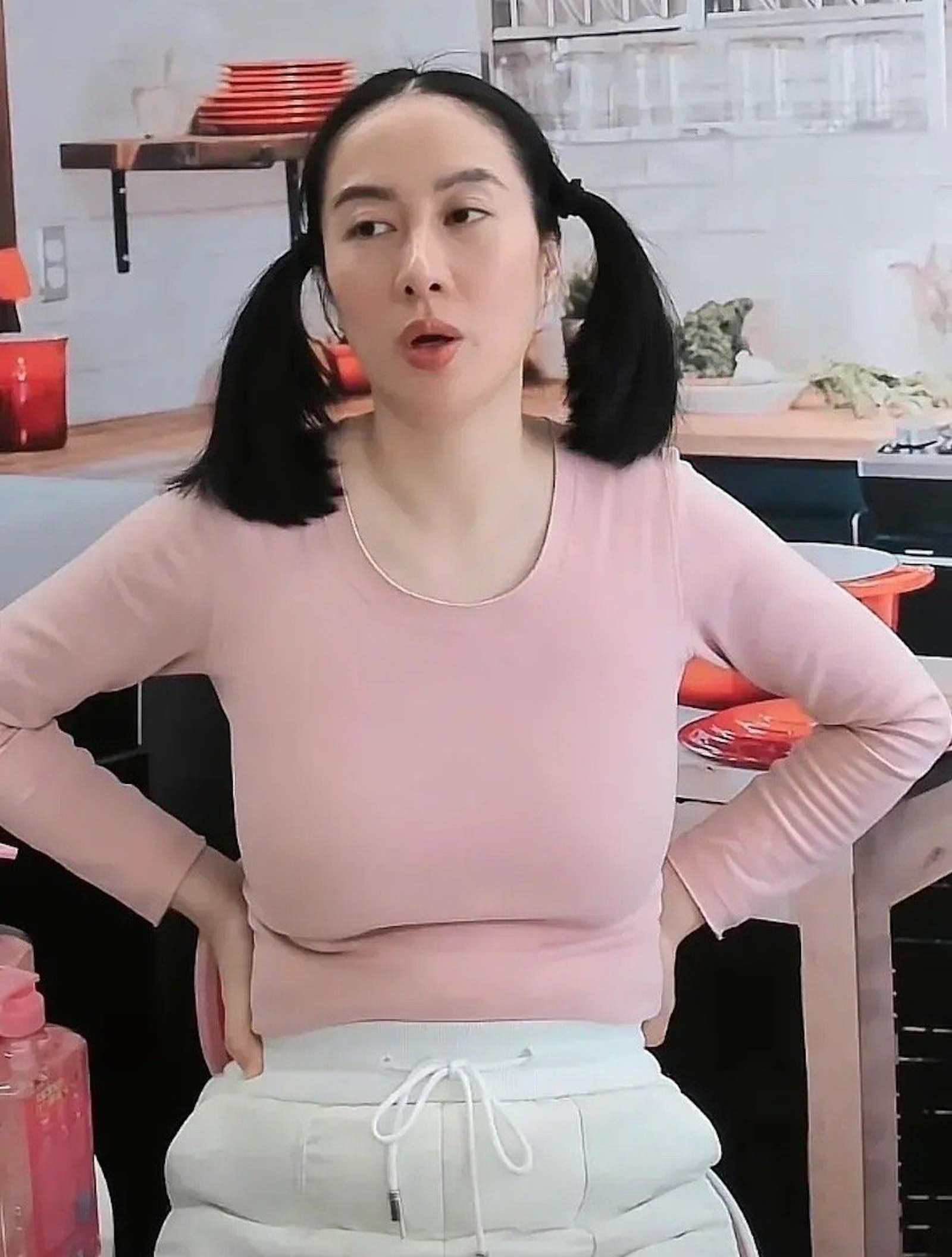 葉璇解釋自己20年間的身形並無大變化